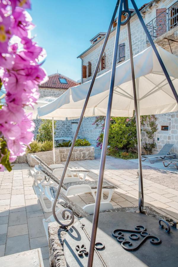 Guesthouse Mrshe Palace Perast Exterior foto